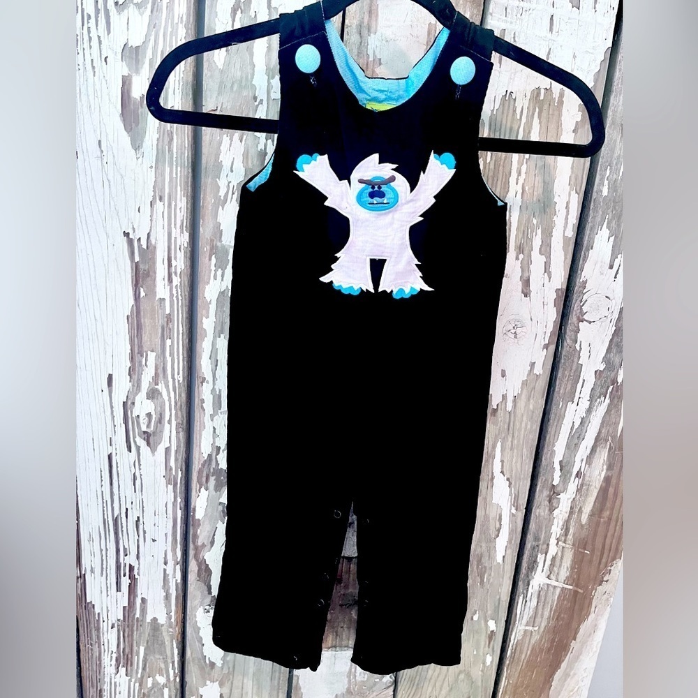 Stellybelly 12 month abominable snowman Jonjon